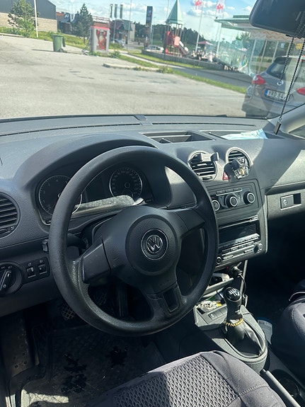 Volkswagen Caddy 5 of 5