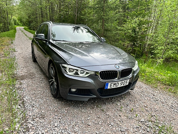 BMW 335d 2 of 5