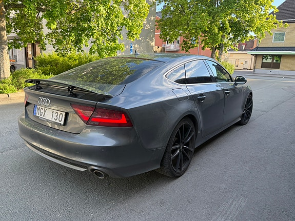 Audi A7 2 of 5