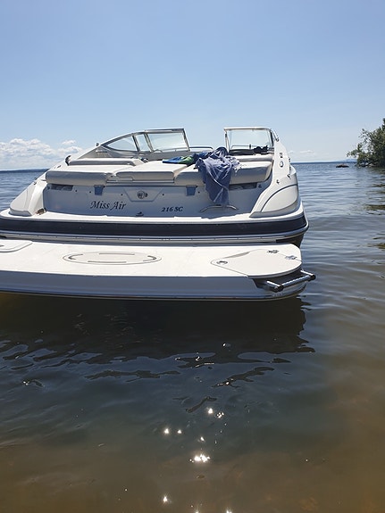 Larson 216 SC 2011  – 330h – 80km trailer ingår 4 of 5