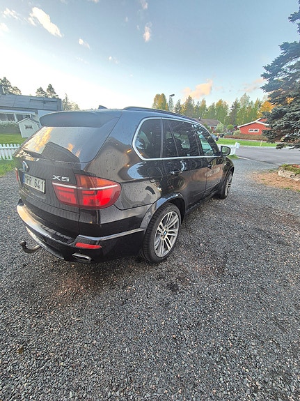 BMW X5 3 of 6