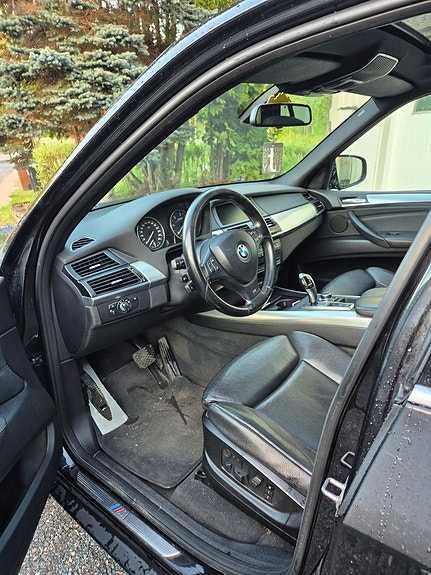 BMW X5 5 of 6