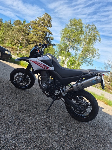 Yamaha xt660x 2 of 4