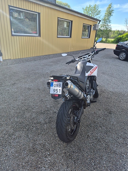 Yamaha xt660x 4 of 4