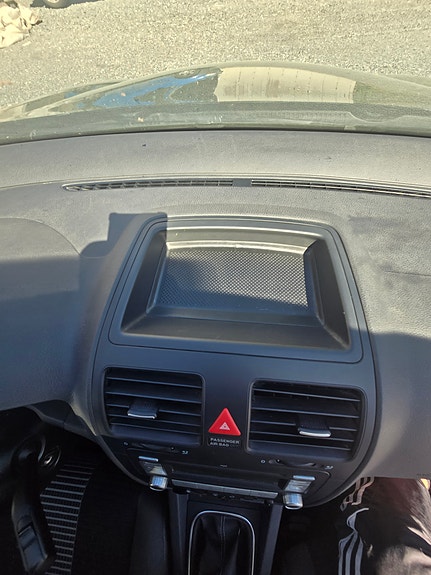 Volkswagen Golf V 21 of 30