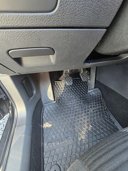 Volkswagen Golf V 25 of 30