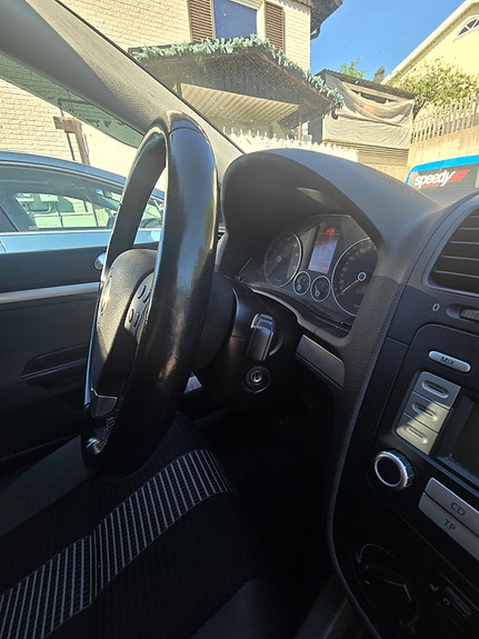 Volkswagen Golf V 19 of 30