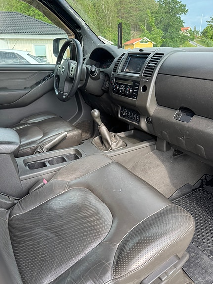Nissan Navara 5 of 9
