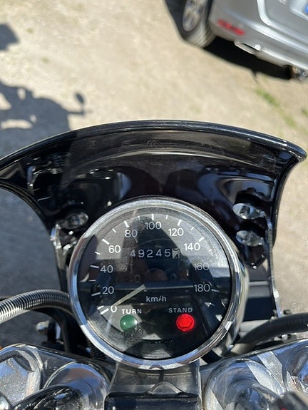 Suzuki VS 750 GLF - Intruder 4 of 5