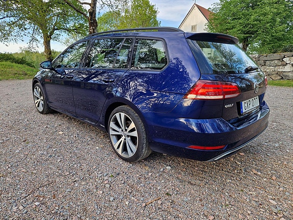 Volkswagen Golf VII 4 of 5