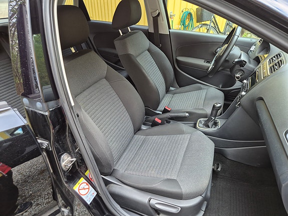 Volkswagen Polo 5 of 5