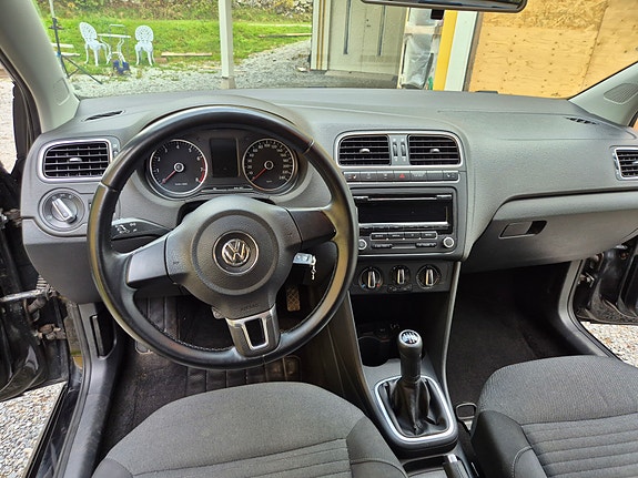 Volkswagen Polo 3 of 5