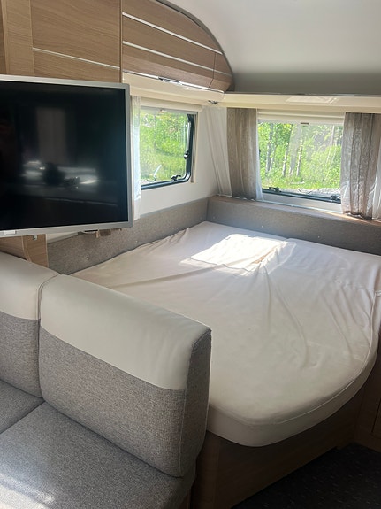 Adria Adora 613PK 10 of 17