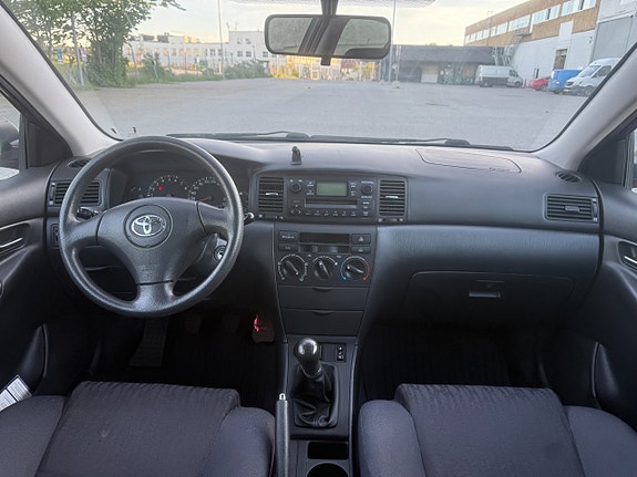 Toyota Corolla 10 of 11