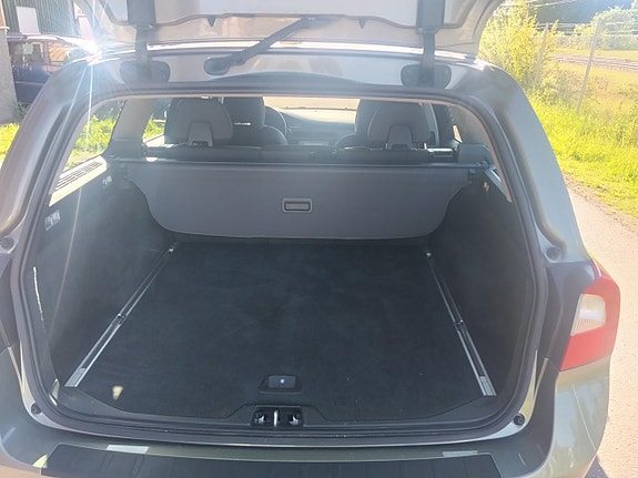 Volvo V70 12 of 14