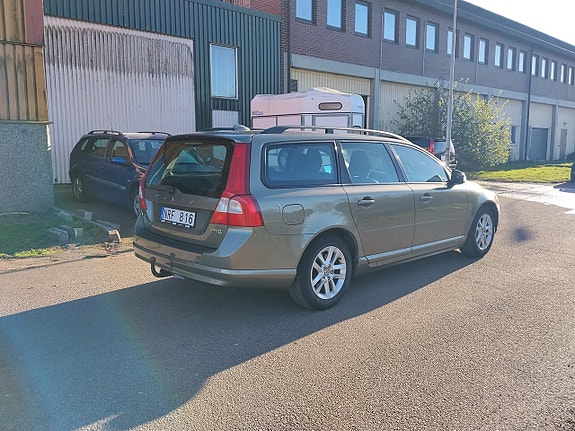 Volvo V70 5 of 5