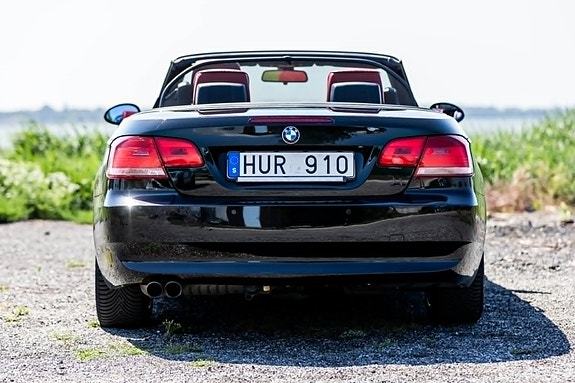 BMW 325i 5 of 5