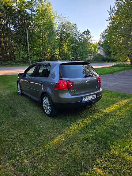 Volkswagen Golf V 3 of 6