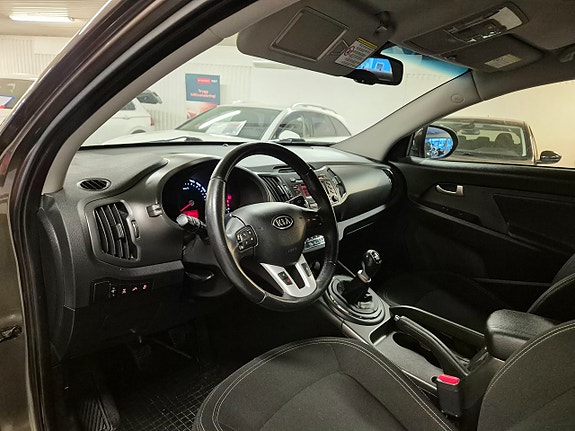 Kia Sportage 10 of 16