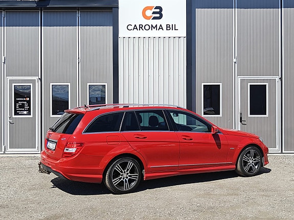 Mercedes-Benz C220 3 of 5