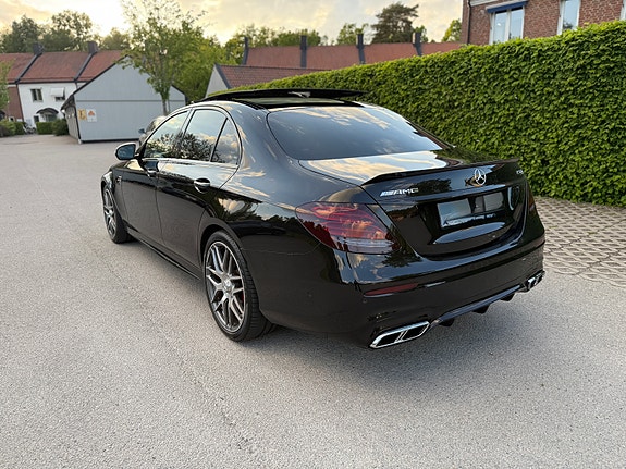 Mercedes-Benz E63 7 of 20