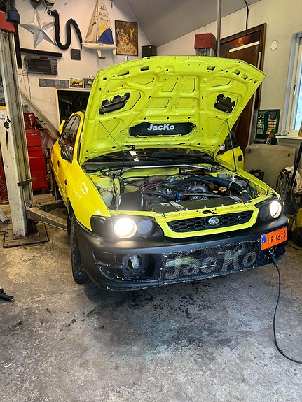 Subaru Impreza 9 of 9