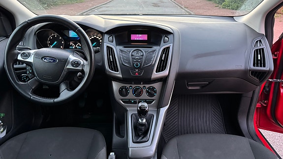Ford Focus 13 of 16