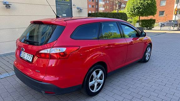 Ford Focus 8 of 16