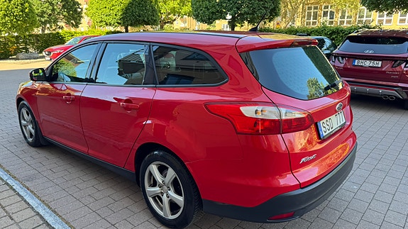 Ford Focus 9 of 16