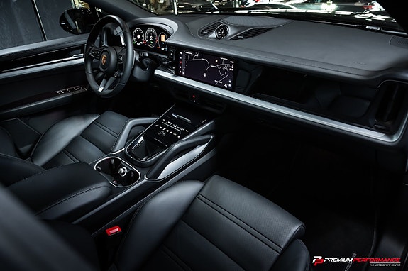 Porsche Cayenne 23 of 30
