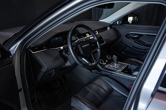 Land Rover Range Rover Evoque 12 of 30
