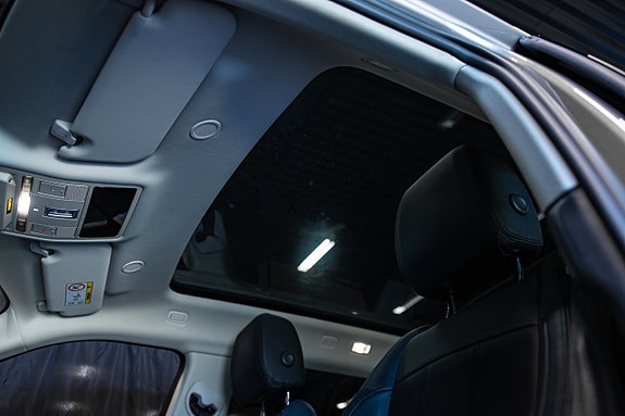 Land Rover Range Rover Evoque 16 of 30
