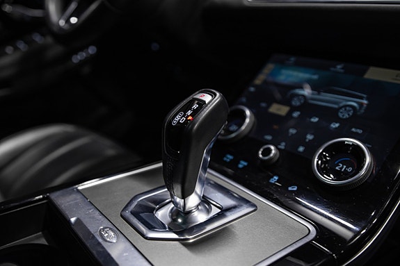 Land Rover Range Rover Evoque 27 of 30