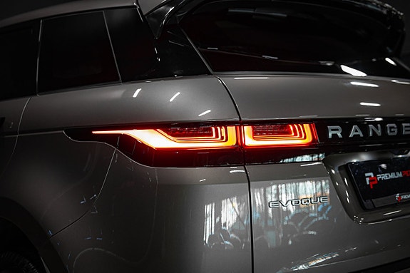 Land Rover Range Rover Evoque 10 of 30
