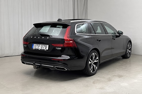 Volvo V60 3 of 5
