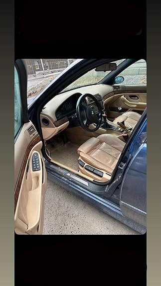 BMW 523i 5 of 5