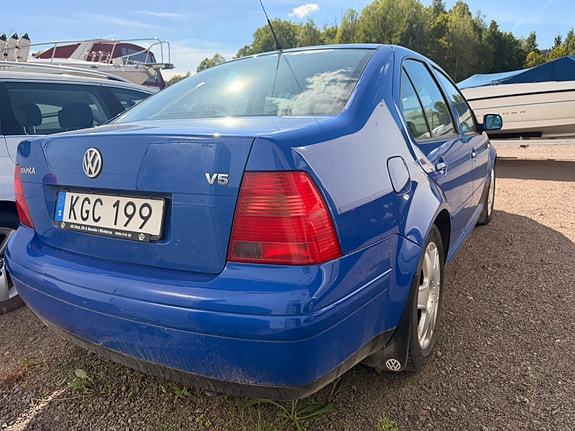Volkswagen Bora 3 of 4