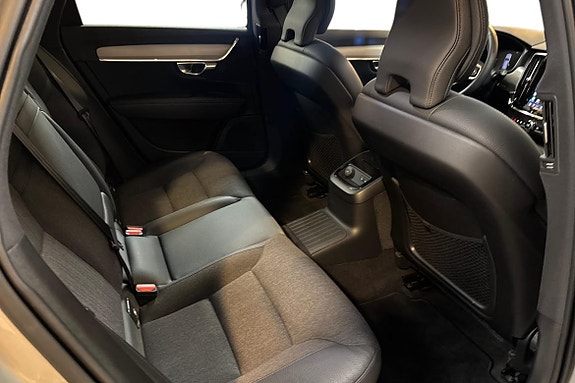 Volvo V90 11 of 14