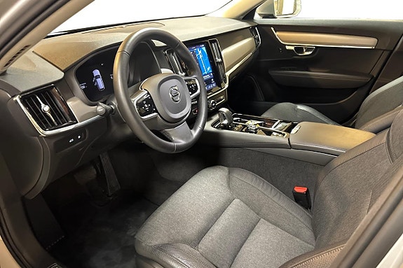 Volvo V90 8 of 14