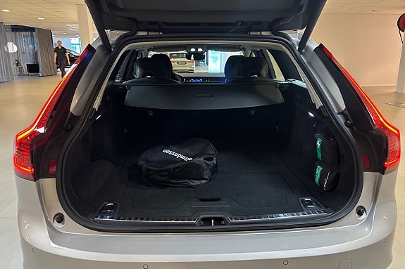 Volvo V90 13 of 14