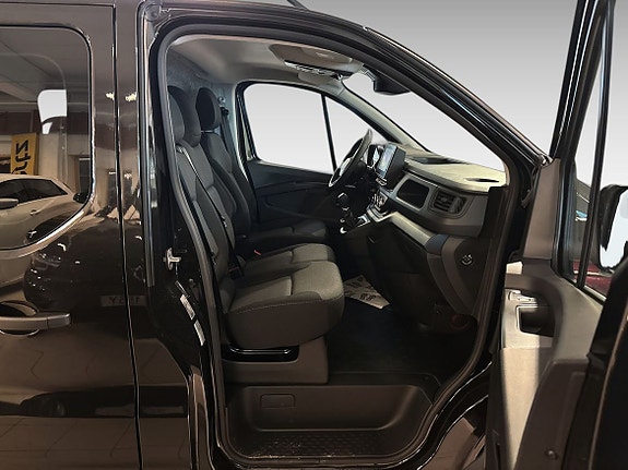 Renault Trafic 4 of 5