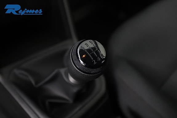 Dacia Sandero 12 of 17