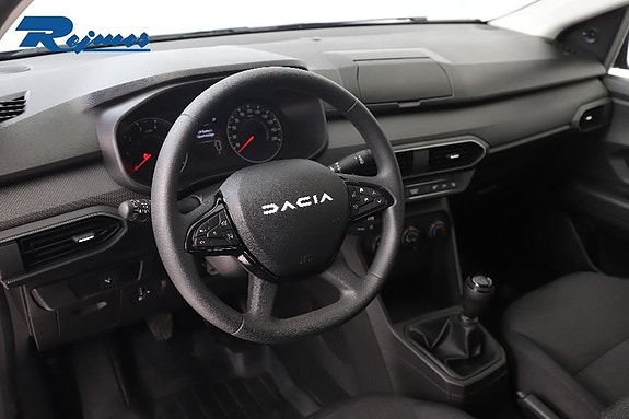 Dacia Sandero 2 of 17