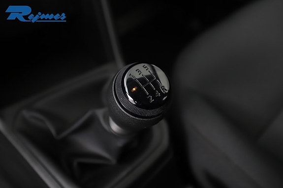 Dacia Sandero 12 of 17