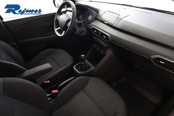 Dacia Sandero 9 of 17