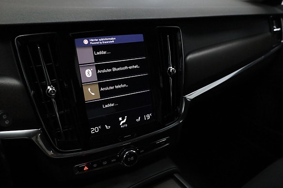 Volvo V90 Cross Country 24 of 26