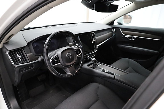 Volvo V90 Cross Country 6 of 26