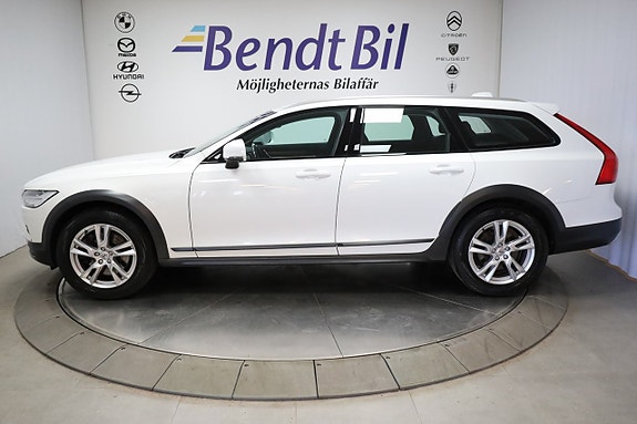 Volvo V90 Cross Country 5 of 5