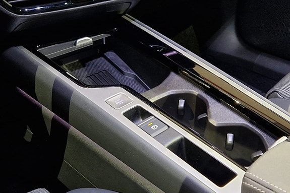 Volkswagen Passat 16 of 19