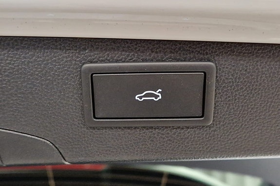 Volkswagen Passat 8 of 19